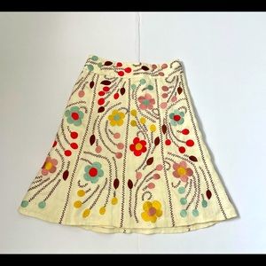 Nanette Lenore Floral Embroidered Skirt in 100% Linen | Size 4
